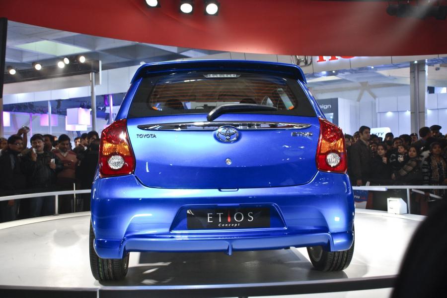  Toyota Etios Hatchback Concept 2010 года  (фото 8 из 8)